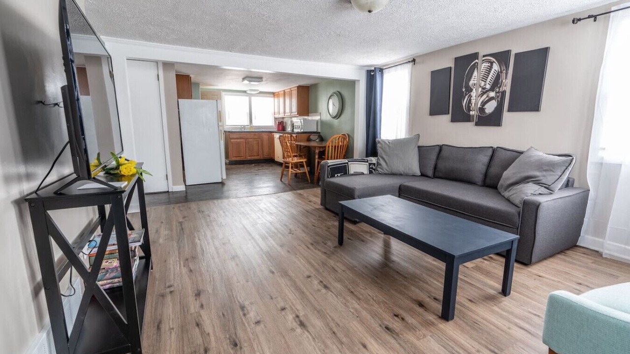 Photo of Livingroom in Massillon