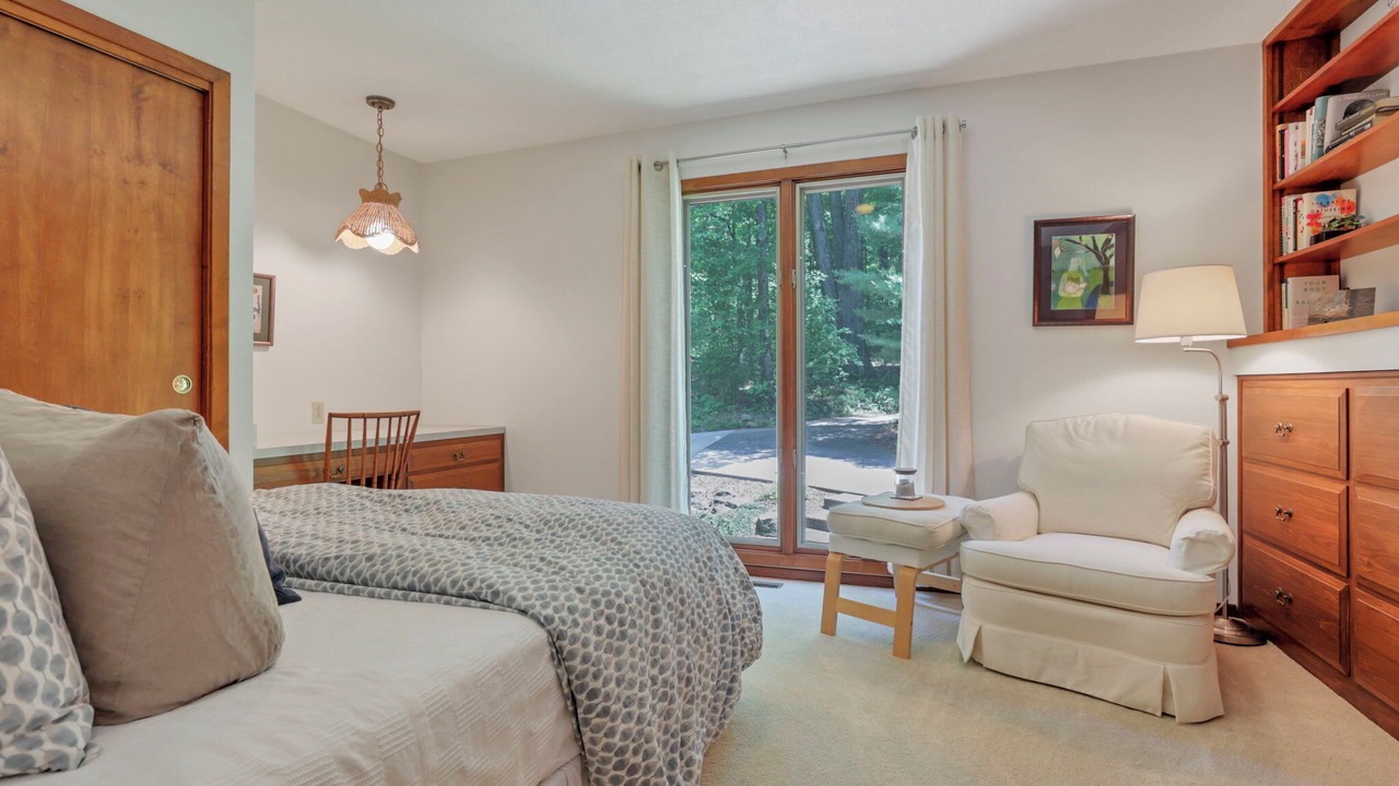Photo of Bedroom in Granville South