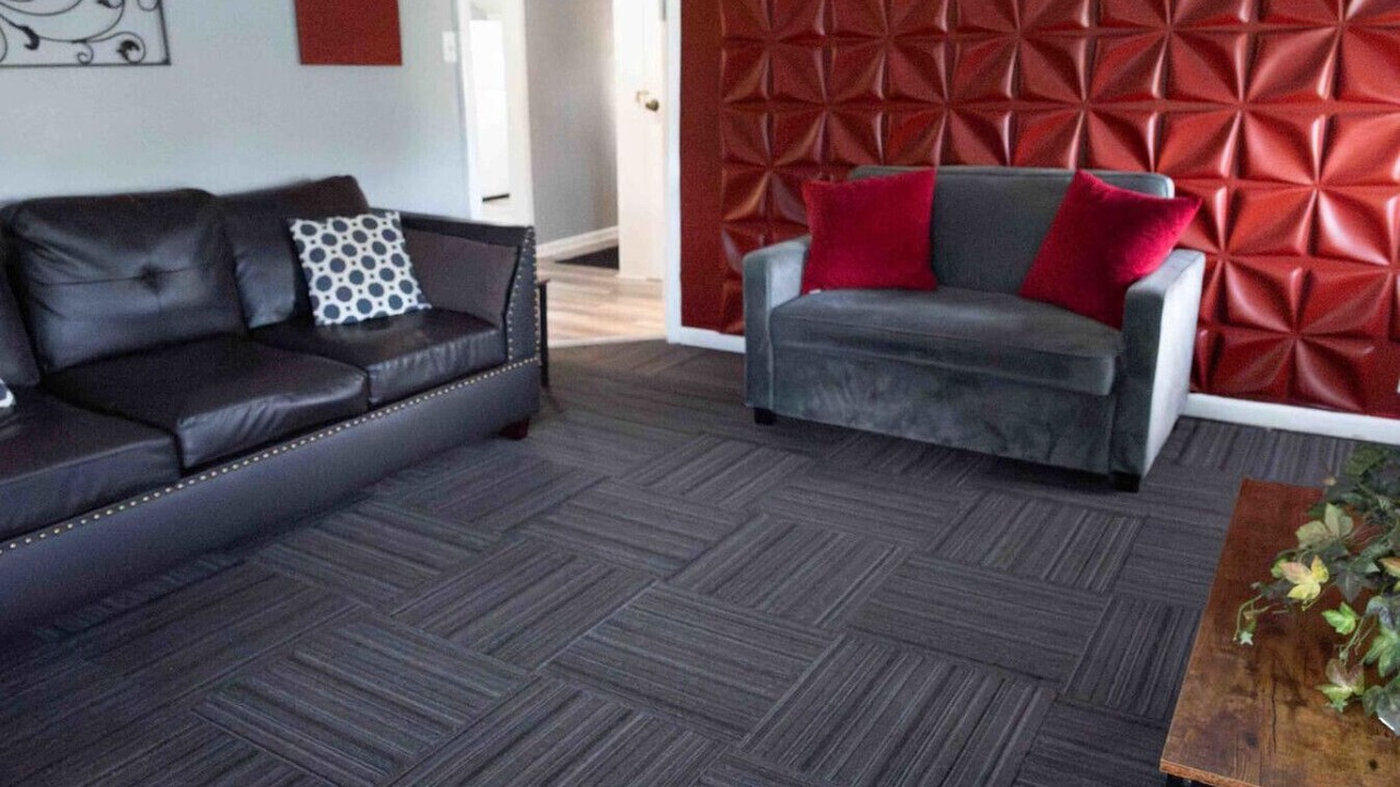Photo of Livingroom in Massillon