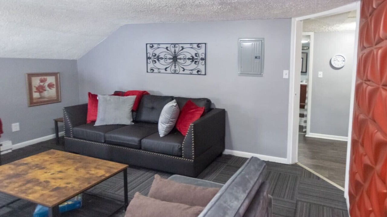 Photo of Livingroom in Massillon