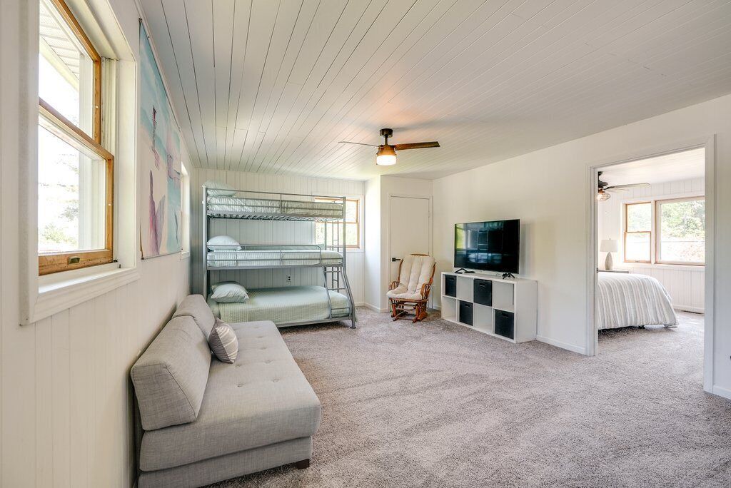 Photo of Bedroom in Craig Beach