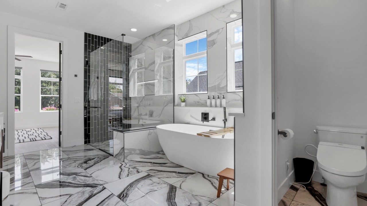 Photo of Bathroom in Near East Columbus