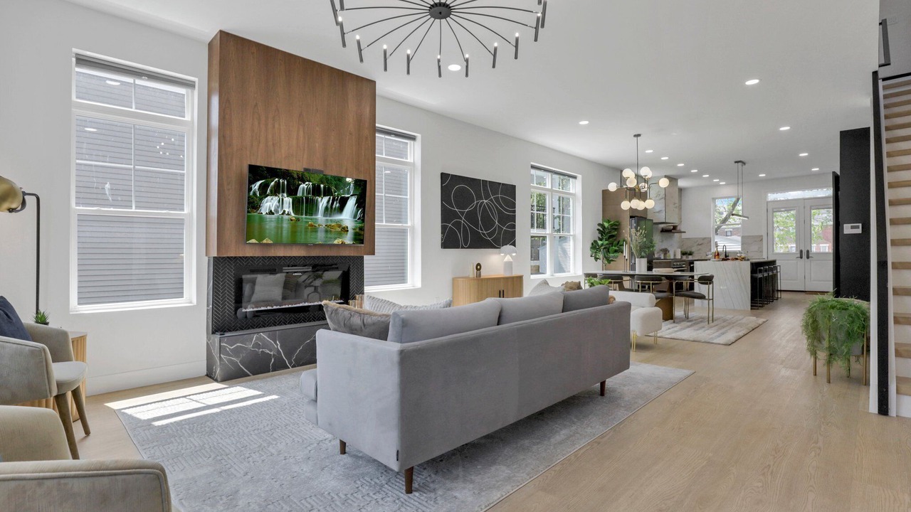 Photo of Livingroom in Near East Columbus