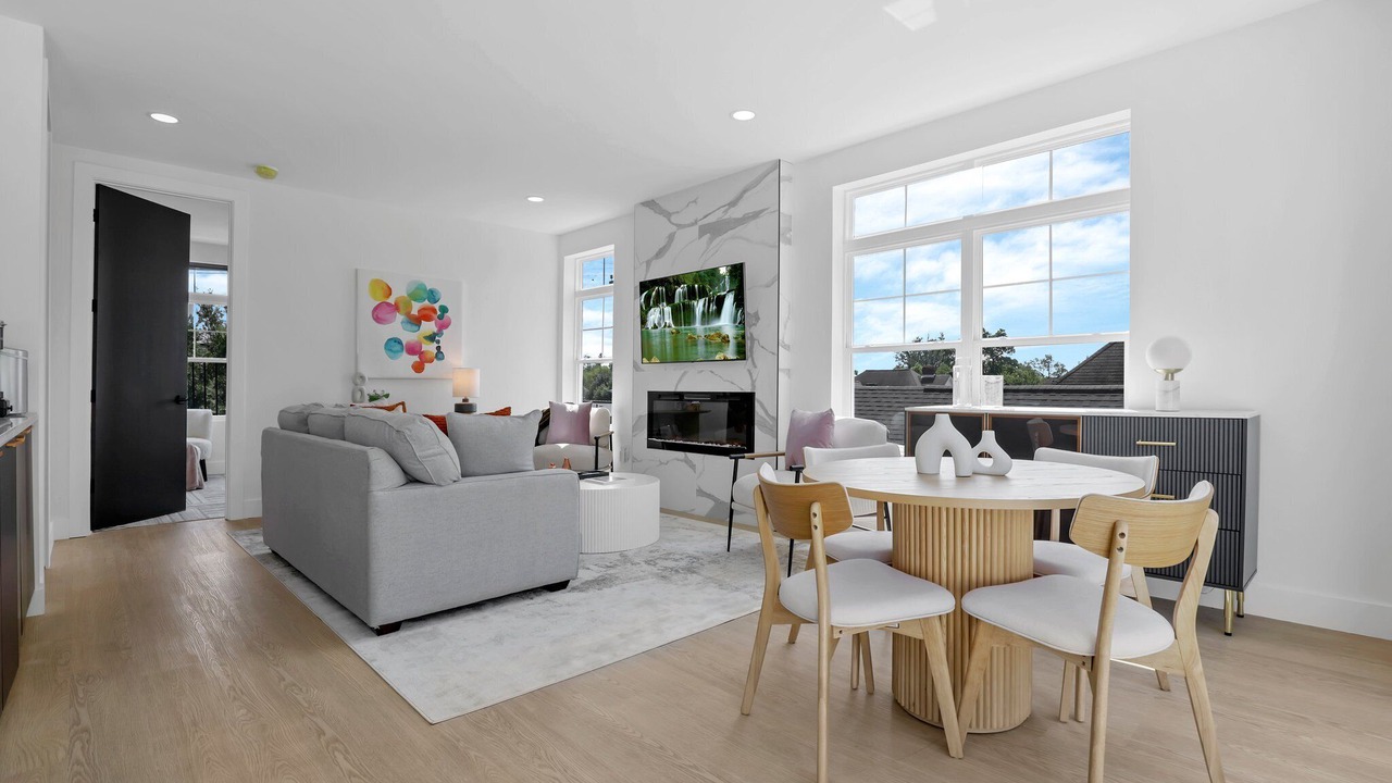 Photo of Livingroom in Near East Columbus