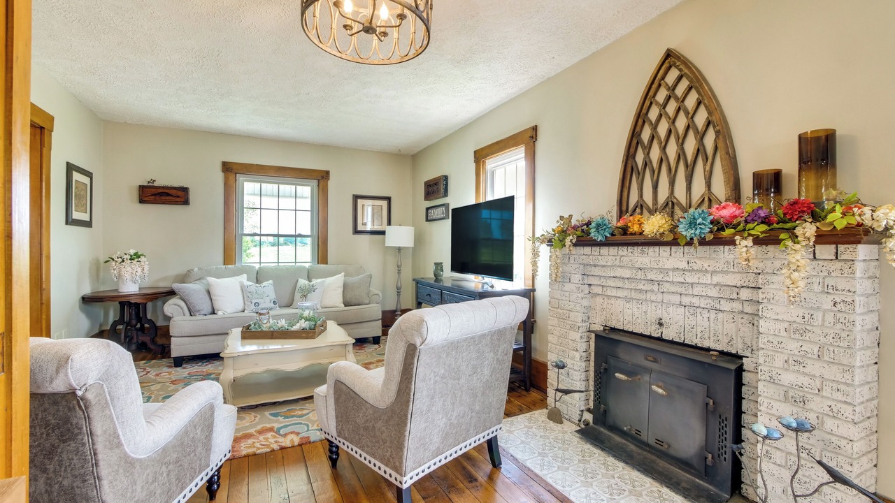 Photo of Livingroom in Wooster