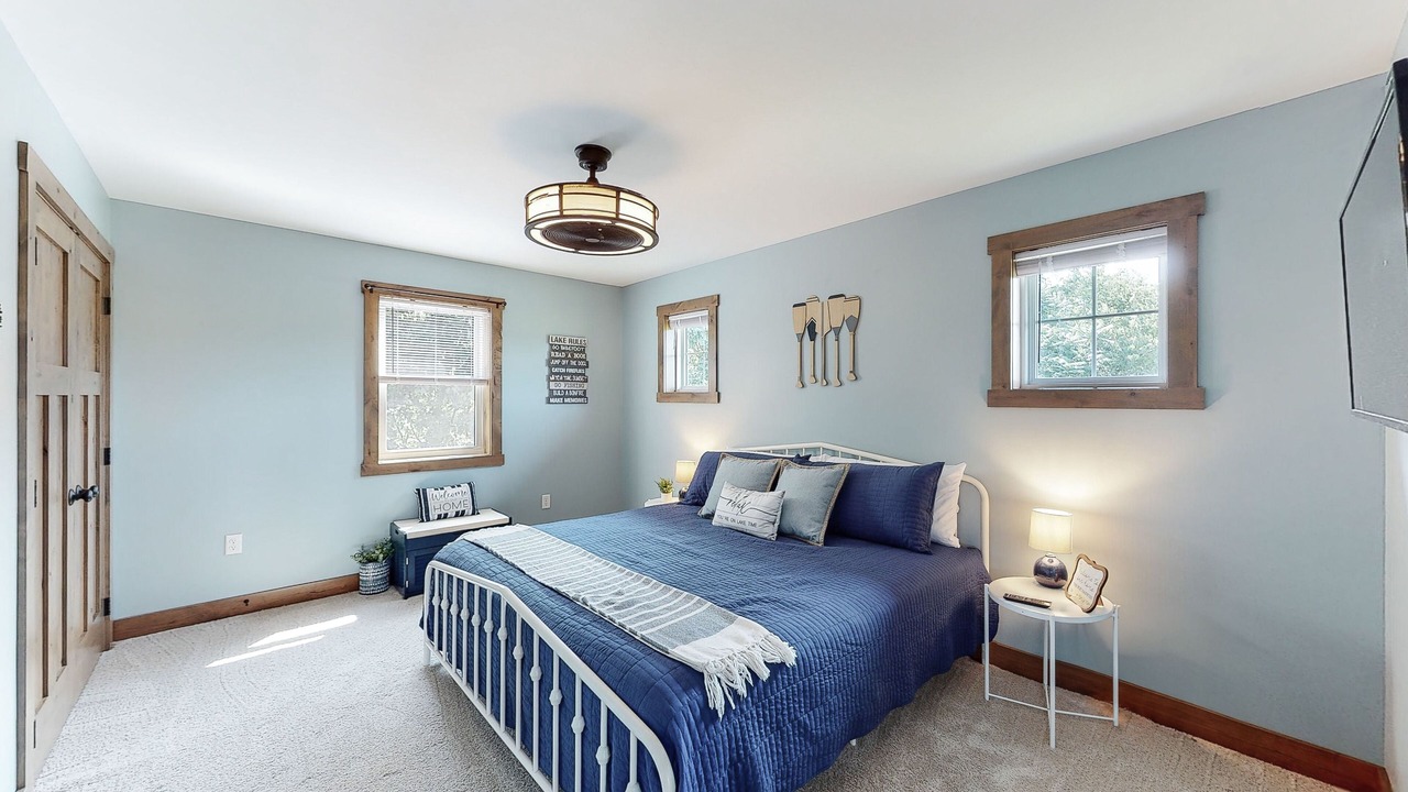 Photo of Bedroom in Senecaville