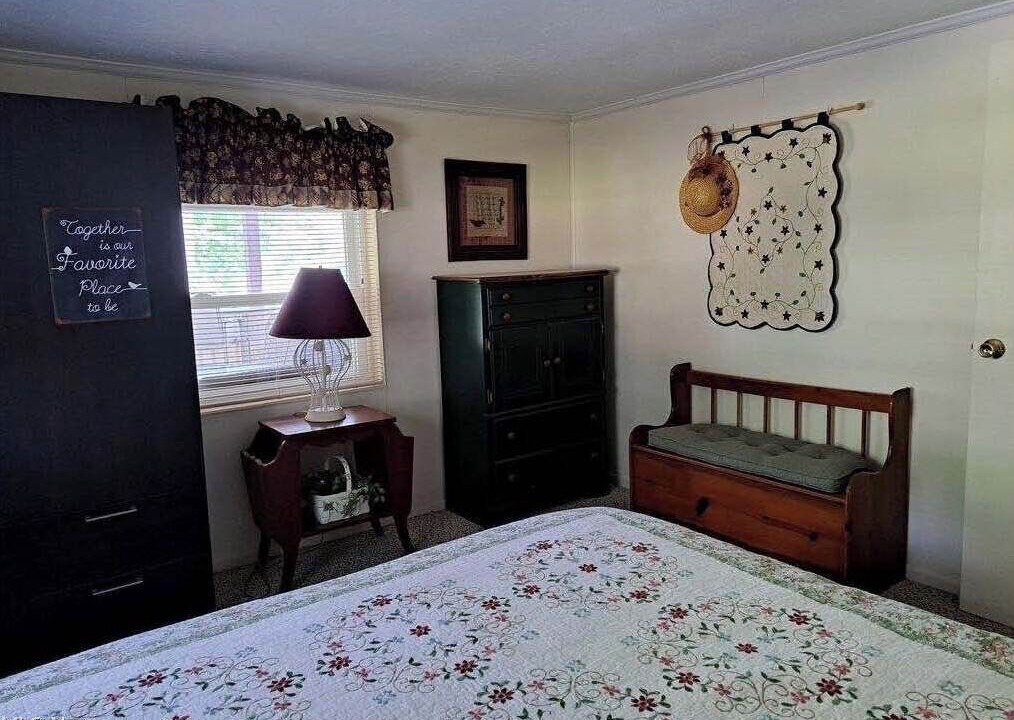 Photo of Bedroom in Senecaville