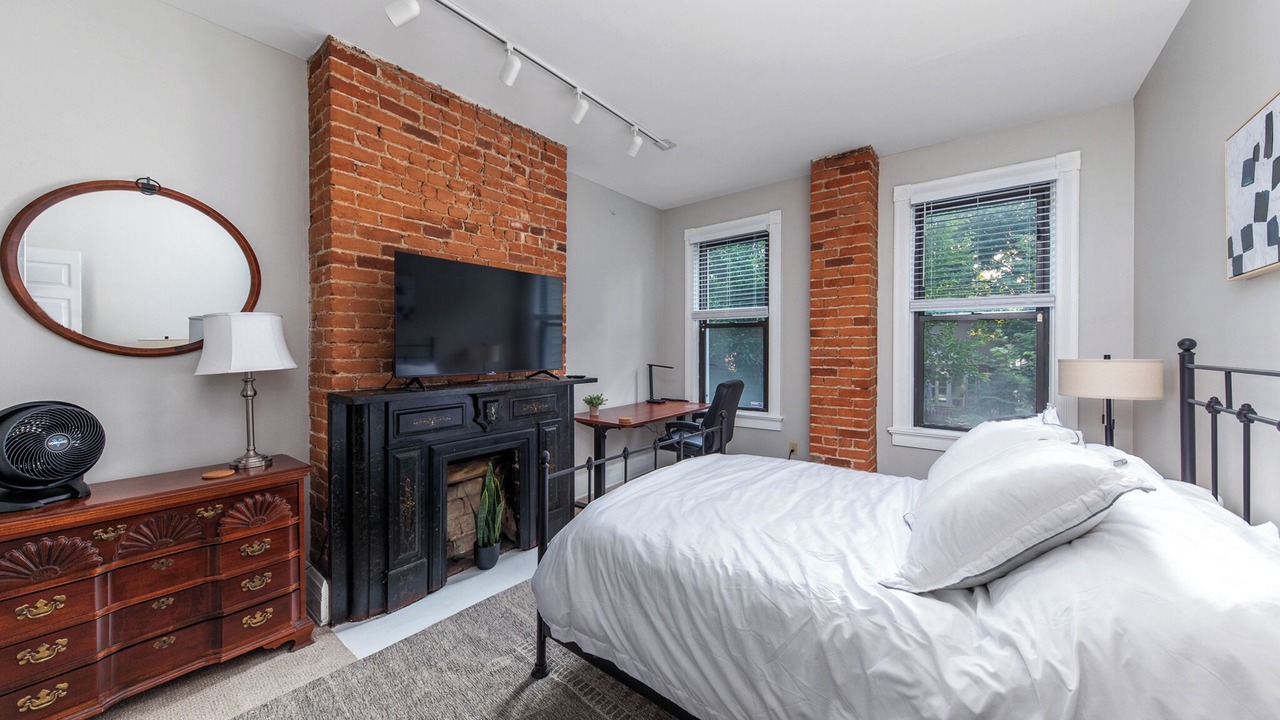 Photo of Bedroom in Mount Adams