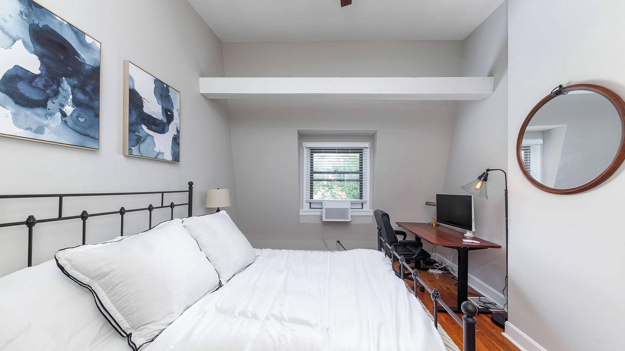 Photo of Bedroom in Mount Adams