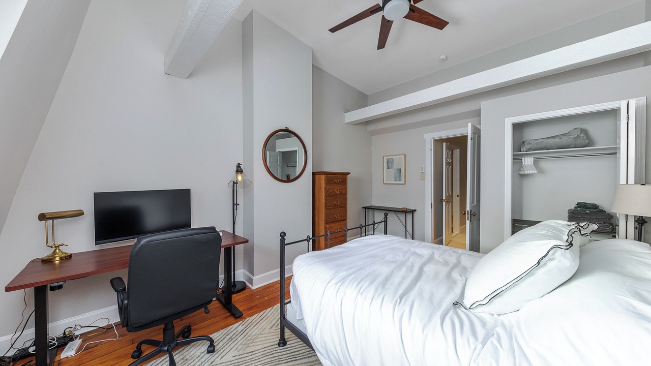 Photo of Bedroom in Mount Adams