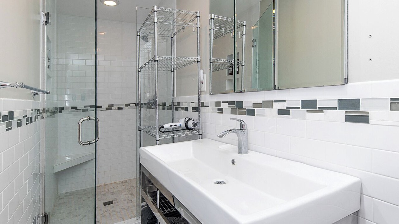 Photo of Bathroom in Mount Adams