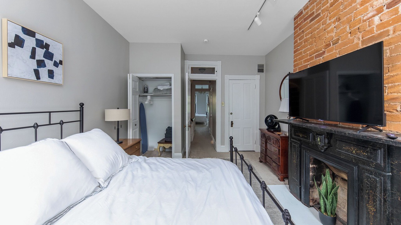 Photo of Bedroom in Mount Adams