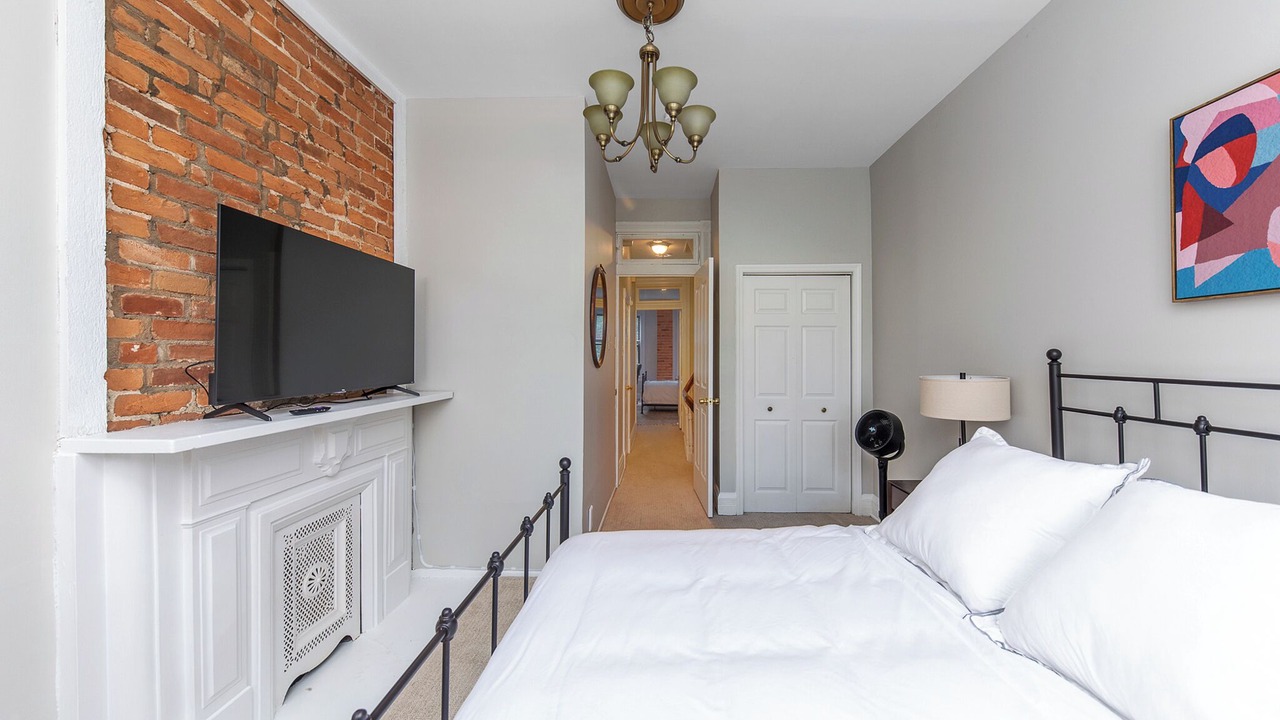 Photo of Bedroom in Mount Adams