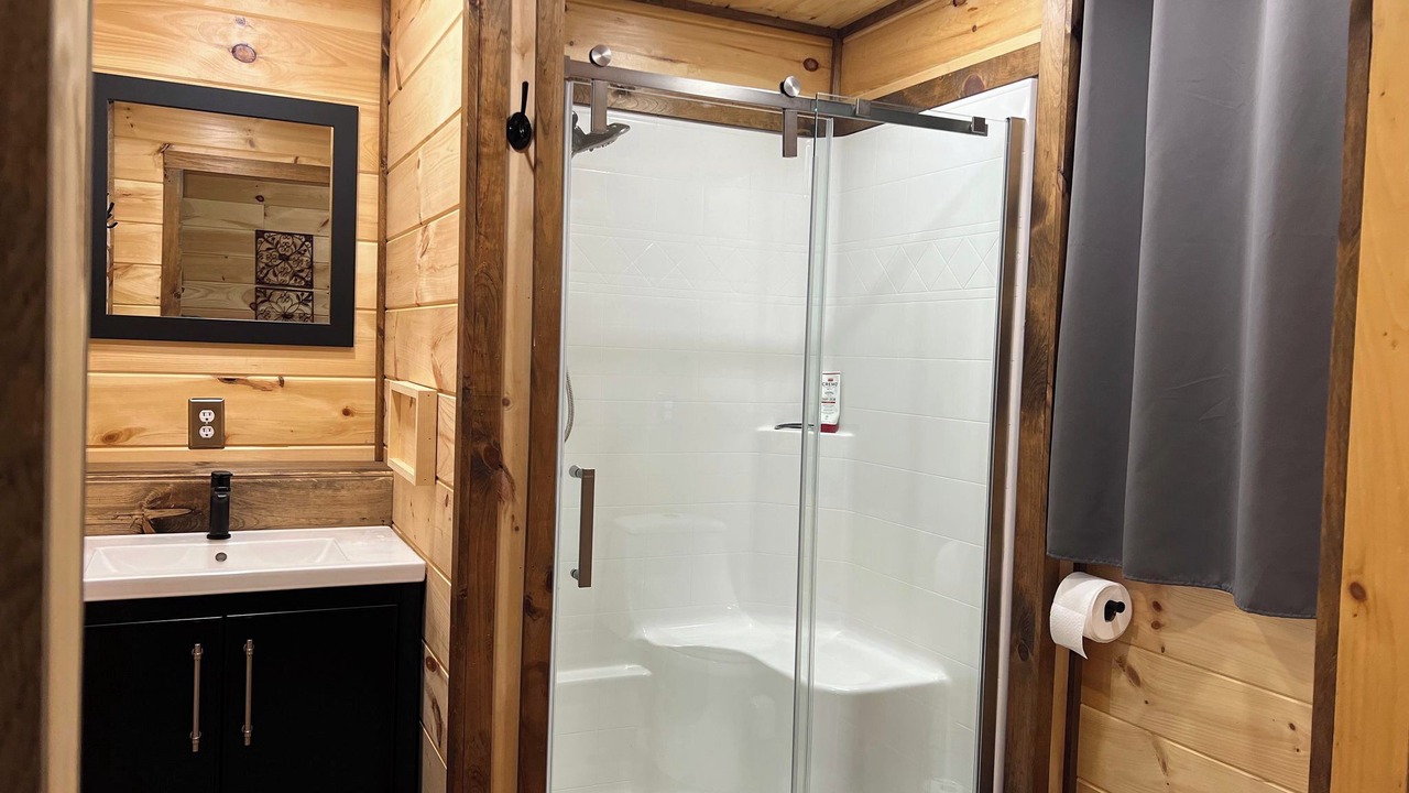 Photo of Bathroom in Long Bottom