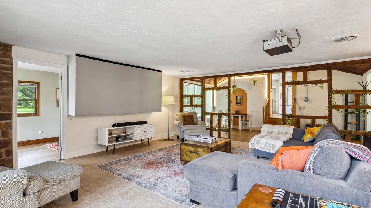 Photo of Livingroom in Valley View