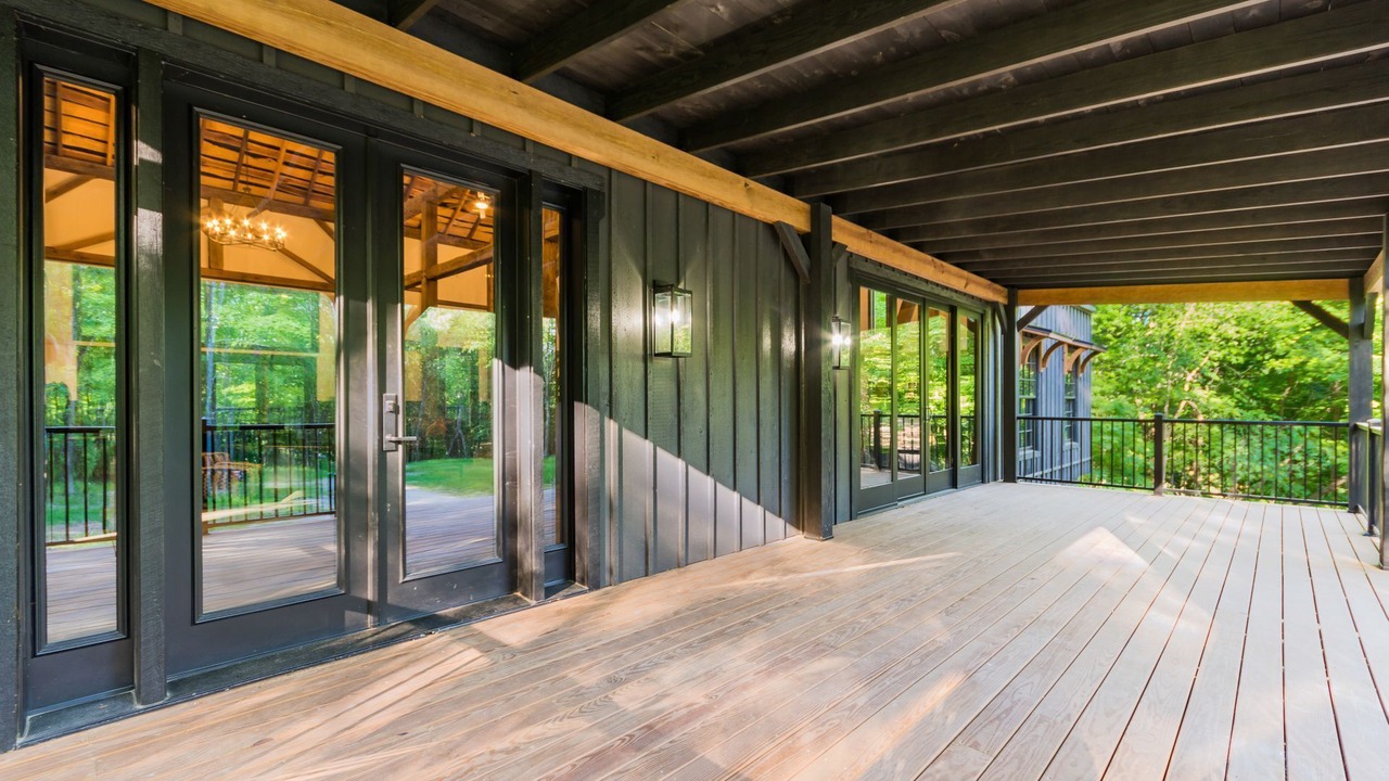 Photo of Patio Balcony in Loudonville