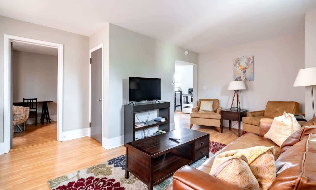 Photo of Livingroom in Victorian Village