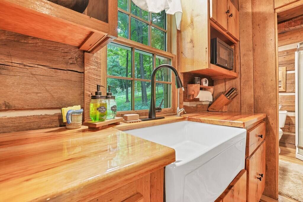 Photo of Bathroom in Glenford