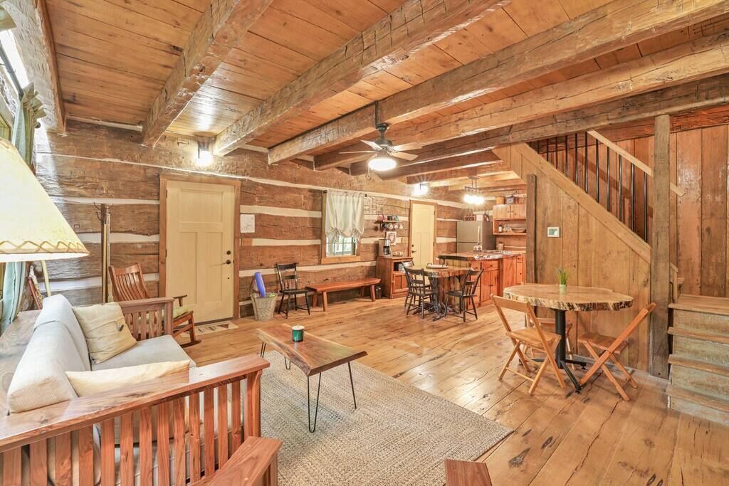 Photo of Livingroom in Glenford