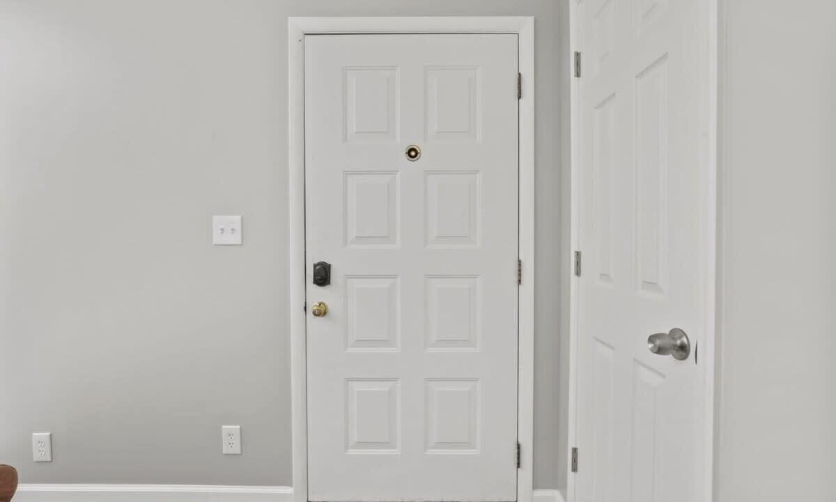 Photo of Others in Royal Manor