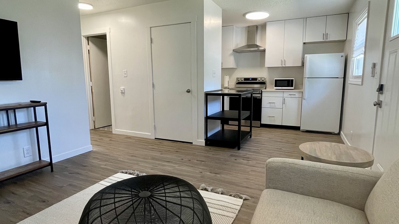 Photo of Livingroom in White Cottage