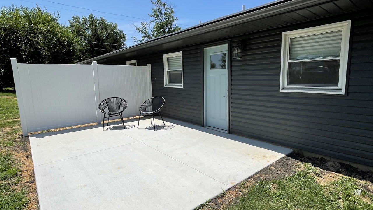Photo of Patio Balcony in White Cottage