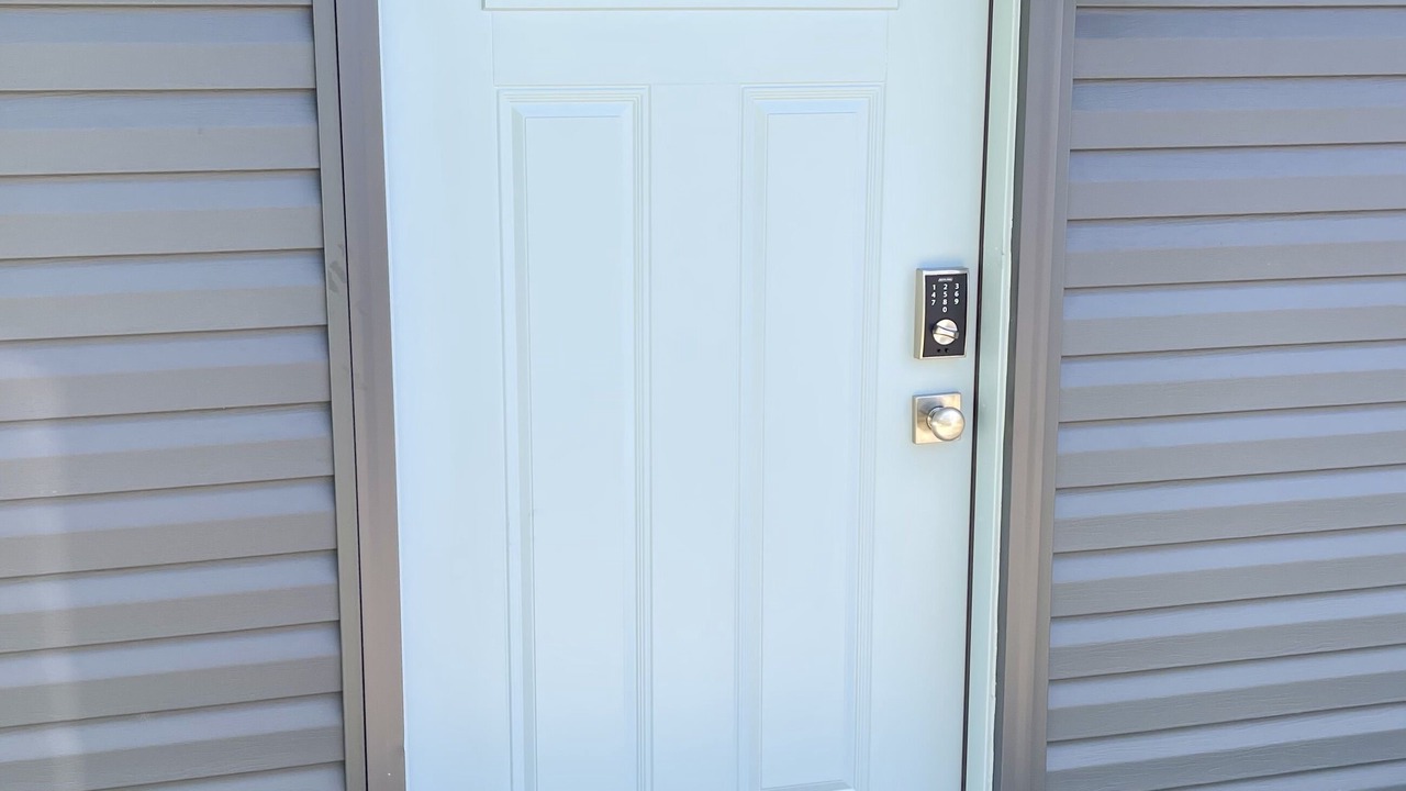 Photo of Outdoor in White Cottage