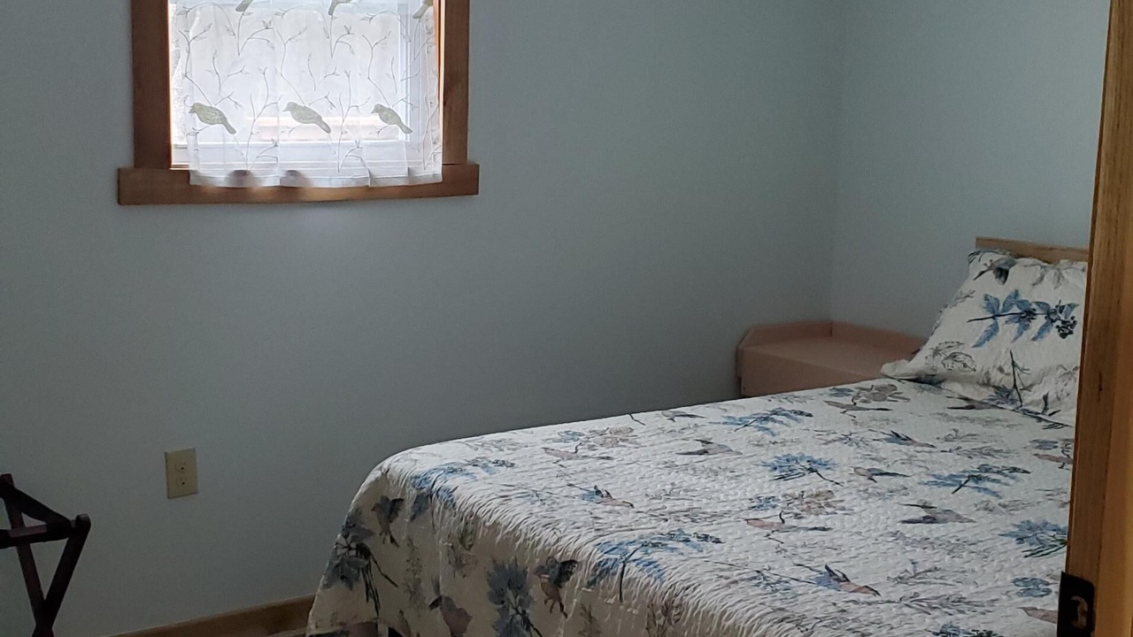 Photo of Bedroom in Lakeville