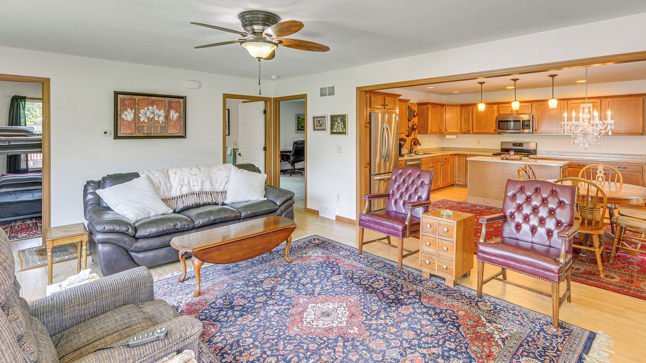 Photo of Livingroom in Columbiana