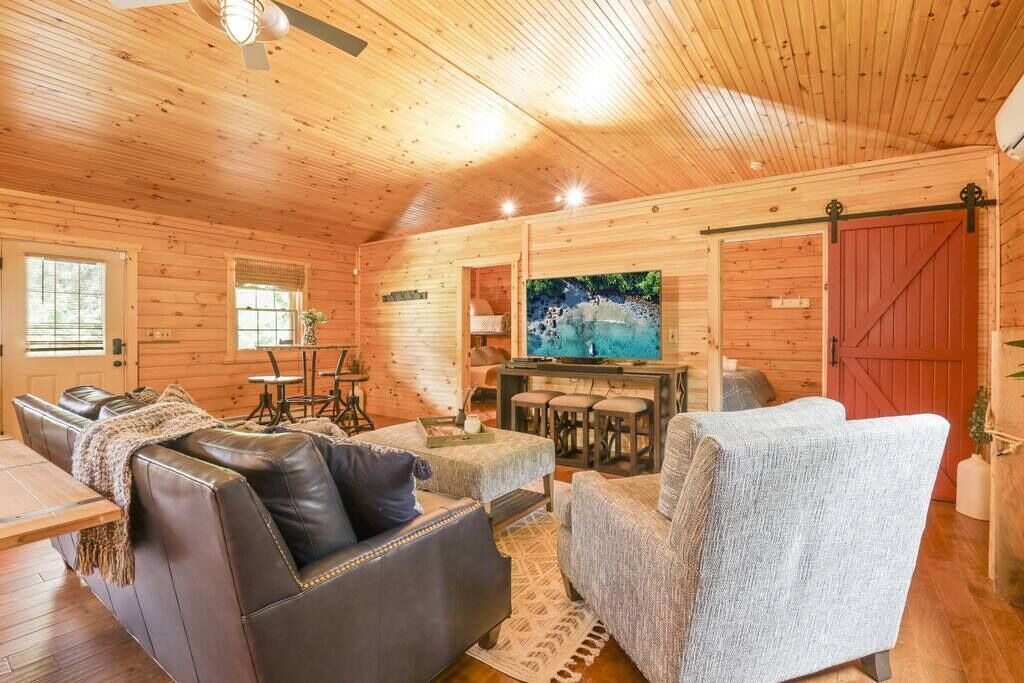 Photo of Livingroom in Fairfield Beach