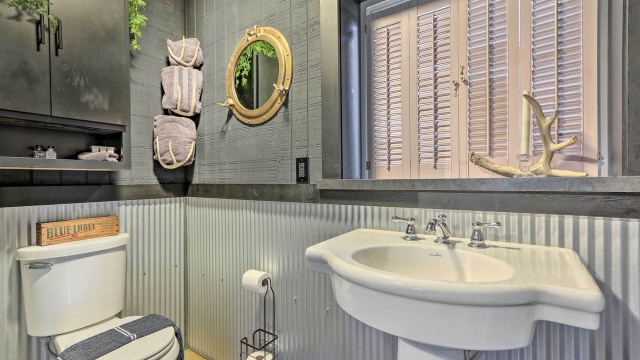 Photo of Bathroom in Zanesville