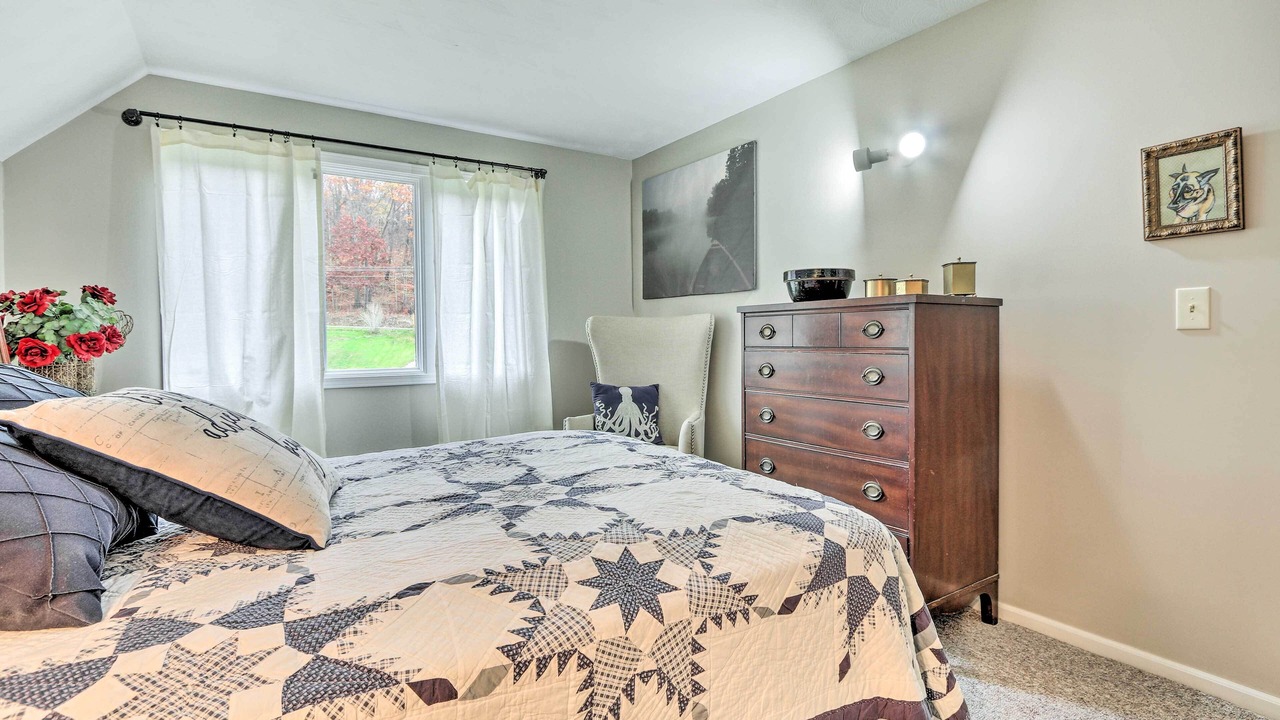 Photo of Bedroom in Zanesville
