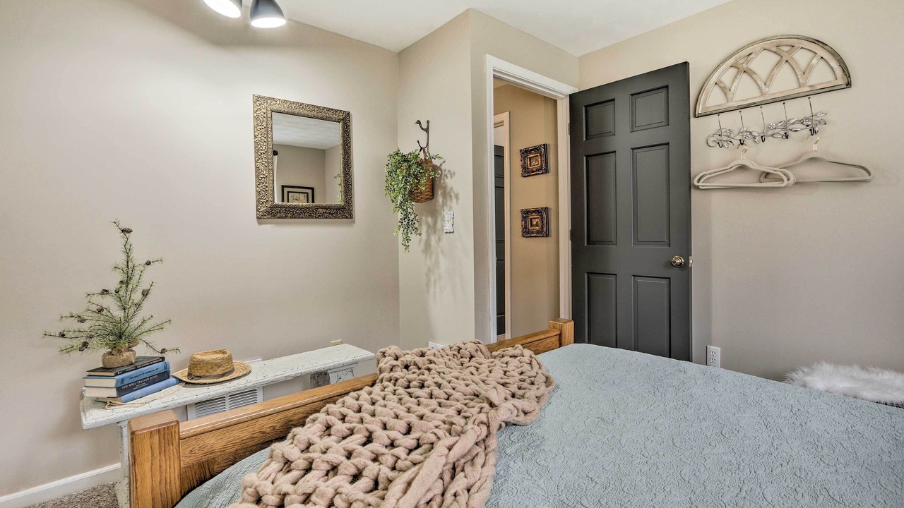 Photo of Bedroom in Zanesville
