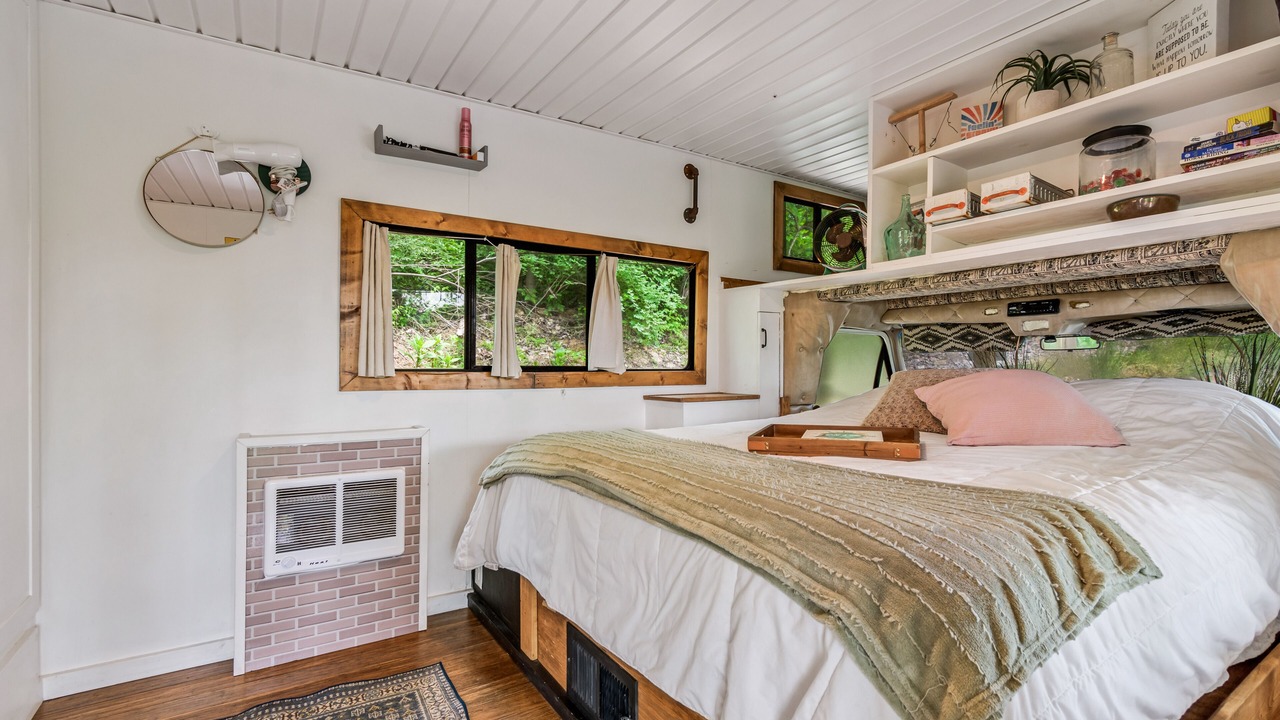 Photo of Bedroom in Somerdale