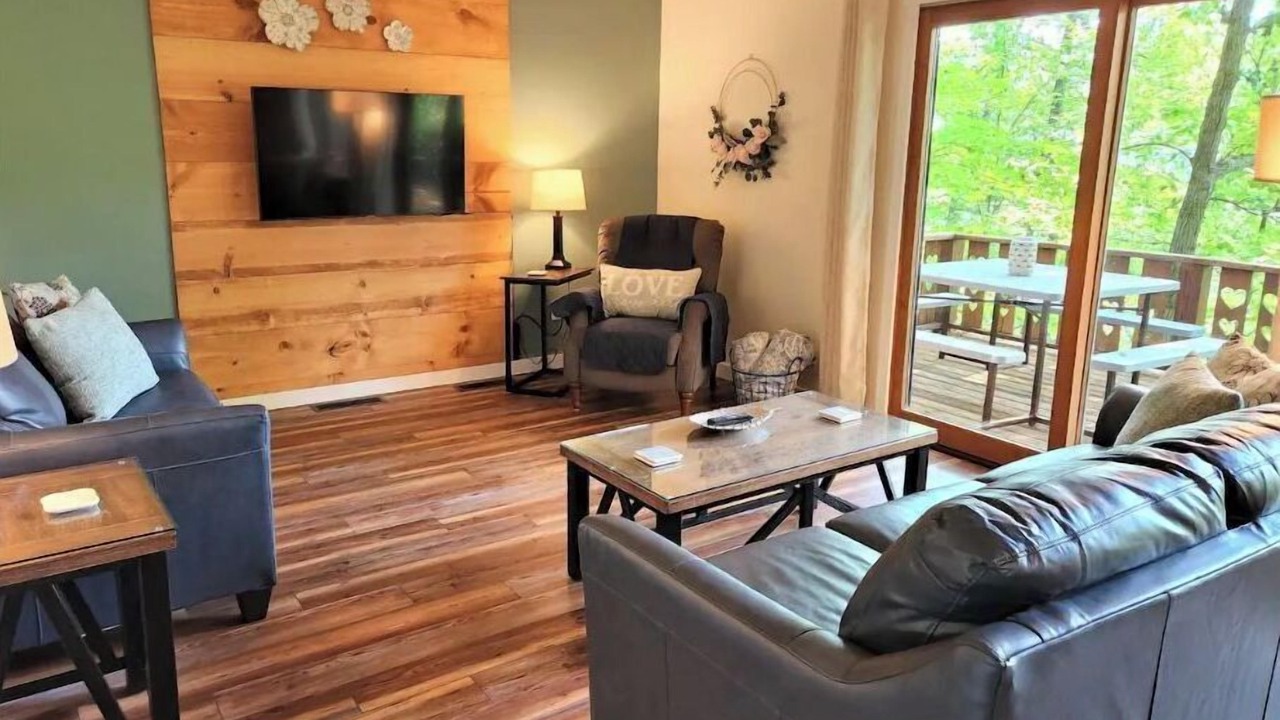 Photo of Bedroom in Sugar Grove