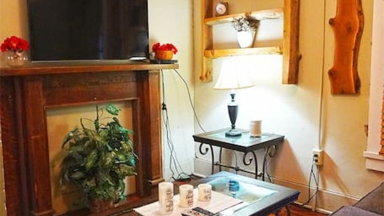 Photo of Livingroom in Coshocton