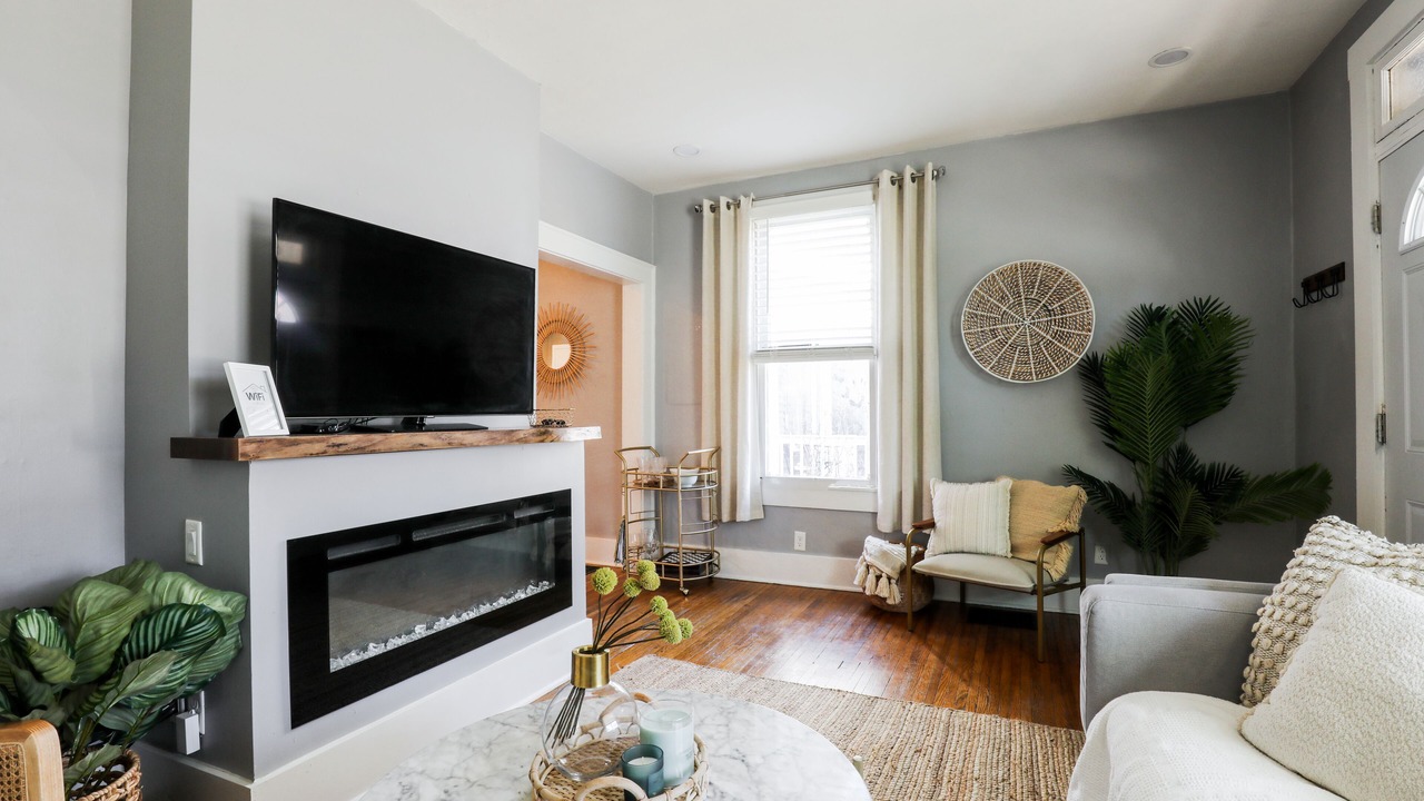 Photo of Livingroom in Victorian Village
