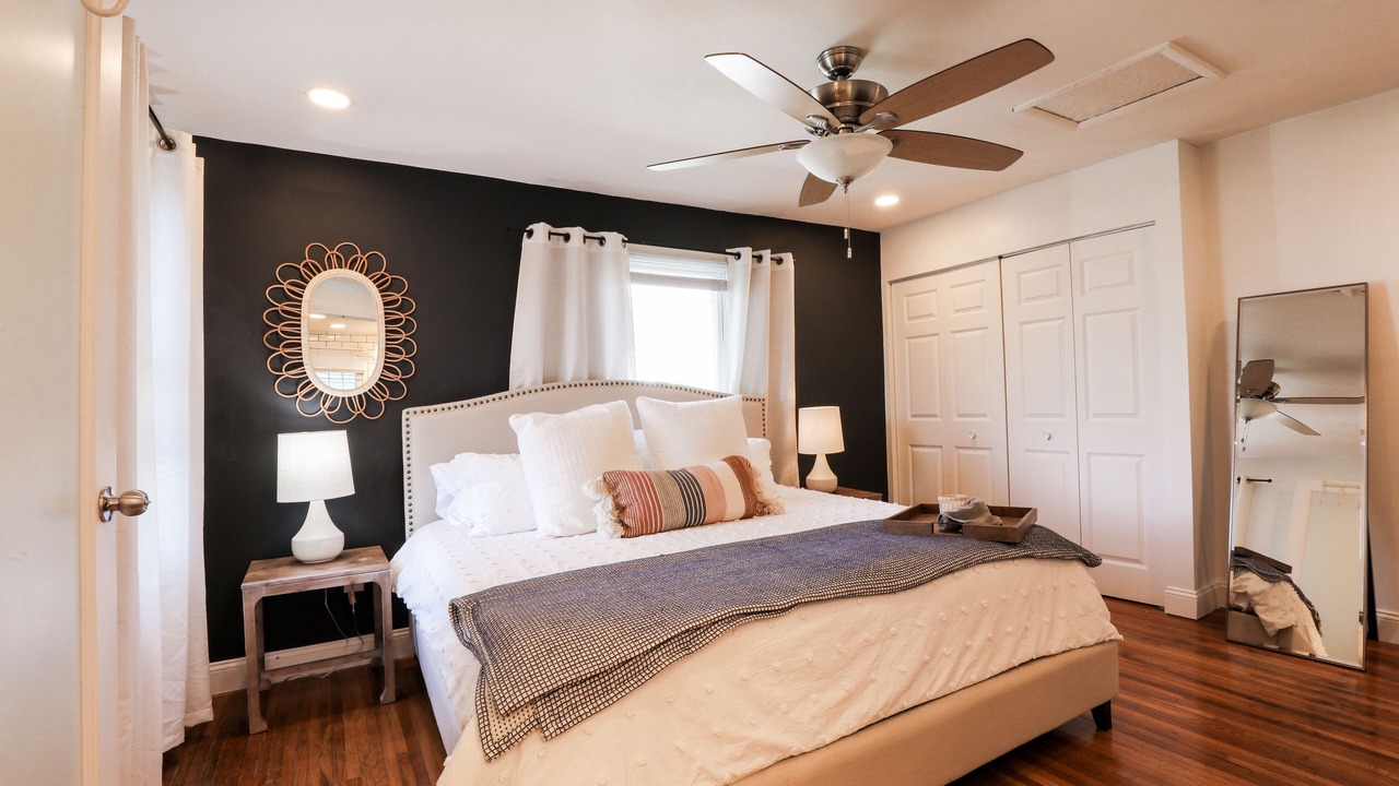 Photo of Bedroom in Victorian Village