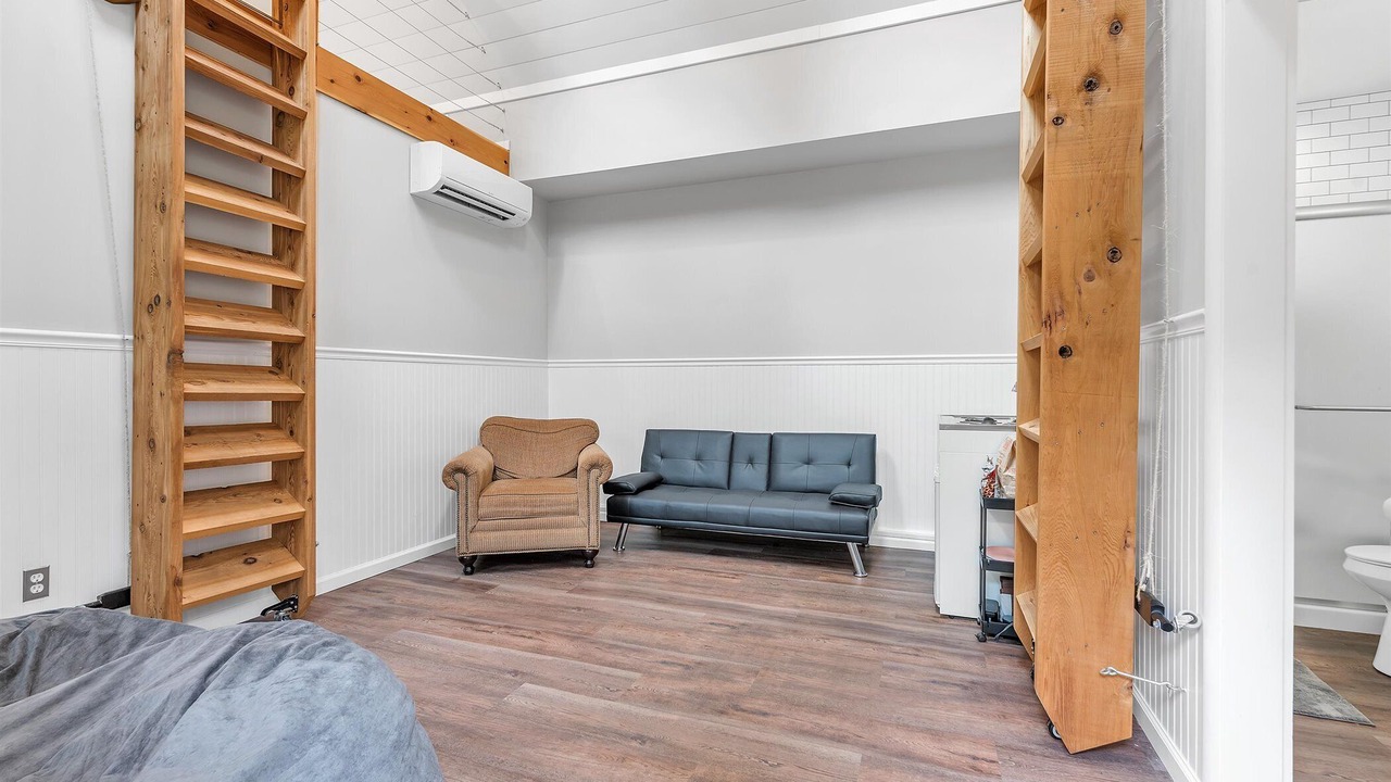 Photo of Bedroom in Lakeside
