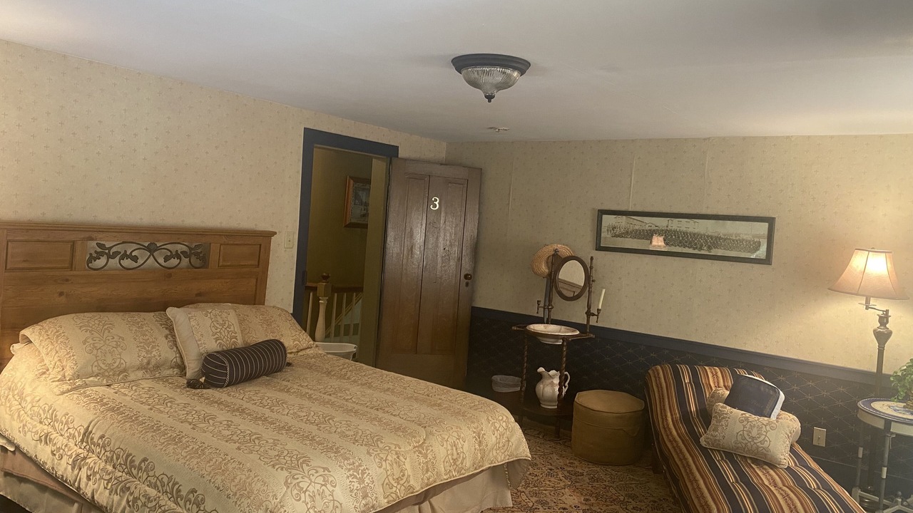 Photo of Bedroom in Deersville