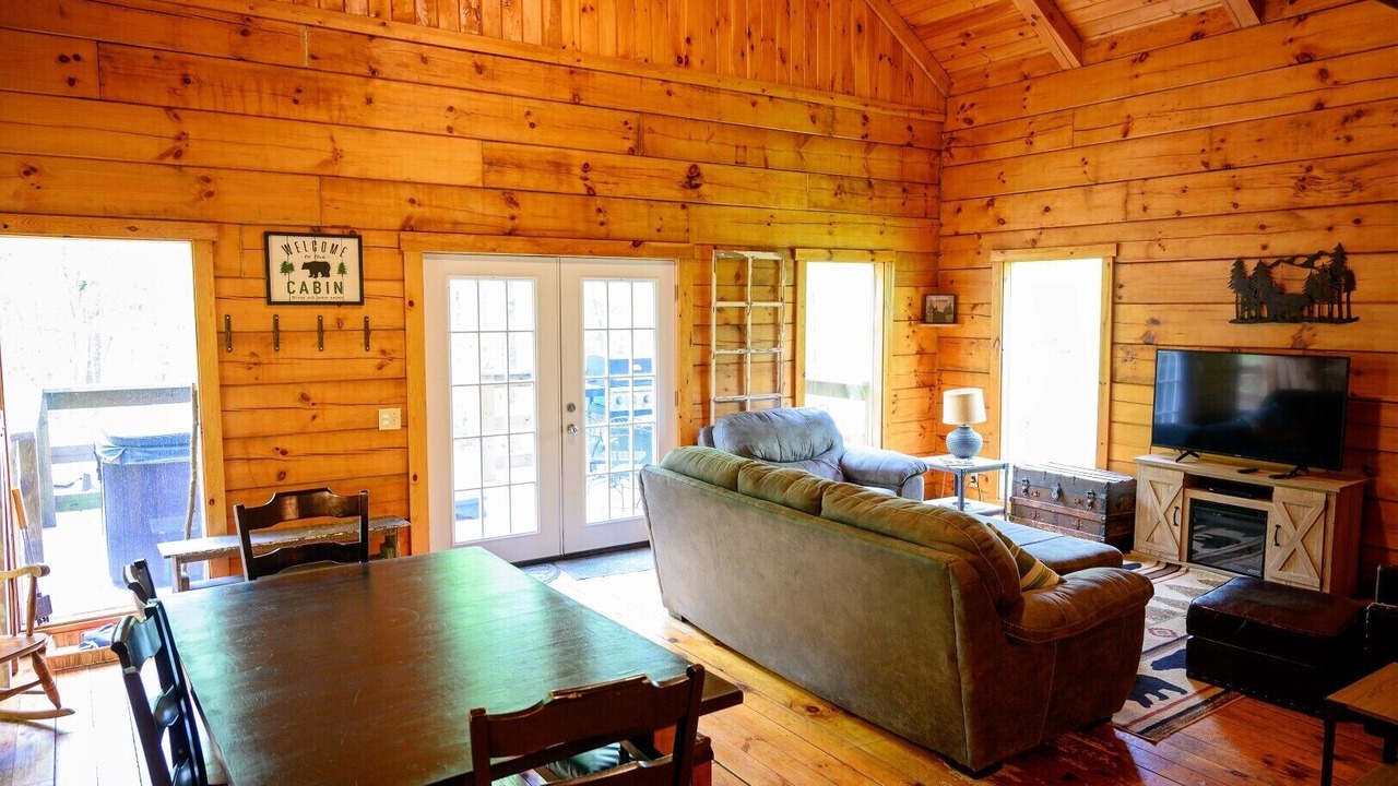 Photo of Livingroom in Logan