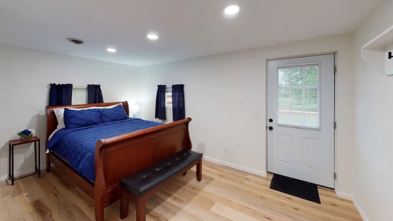 Photo of Bedroom in Belpre