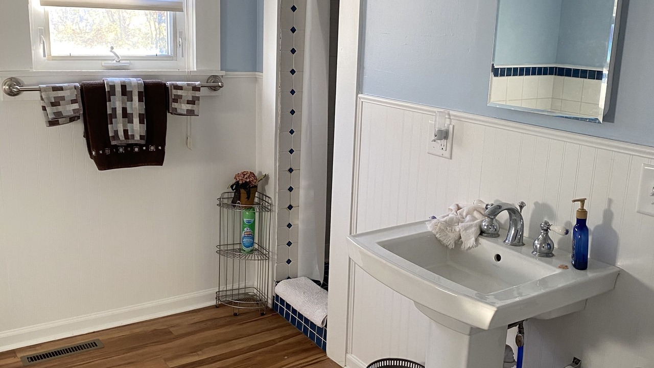 Photo of Bathroom in Wingett Run