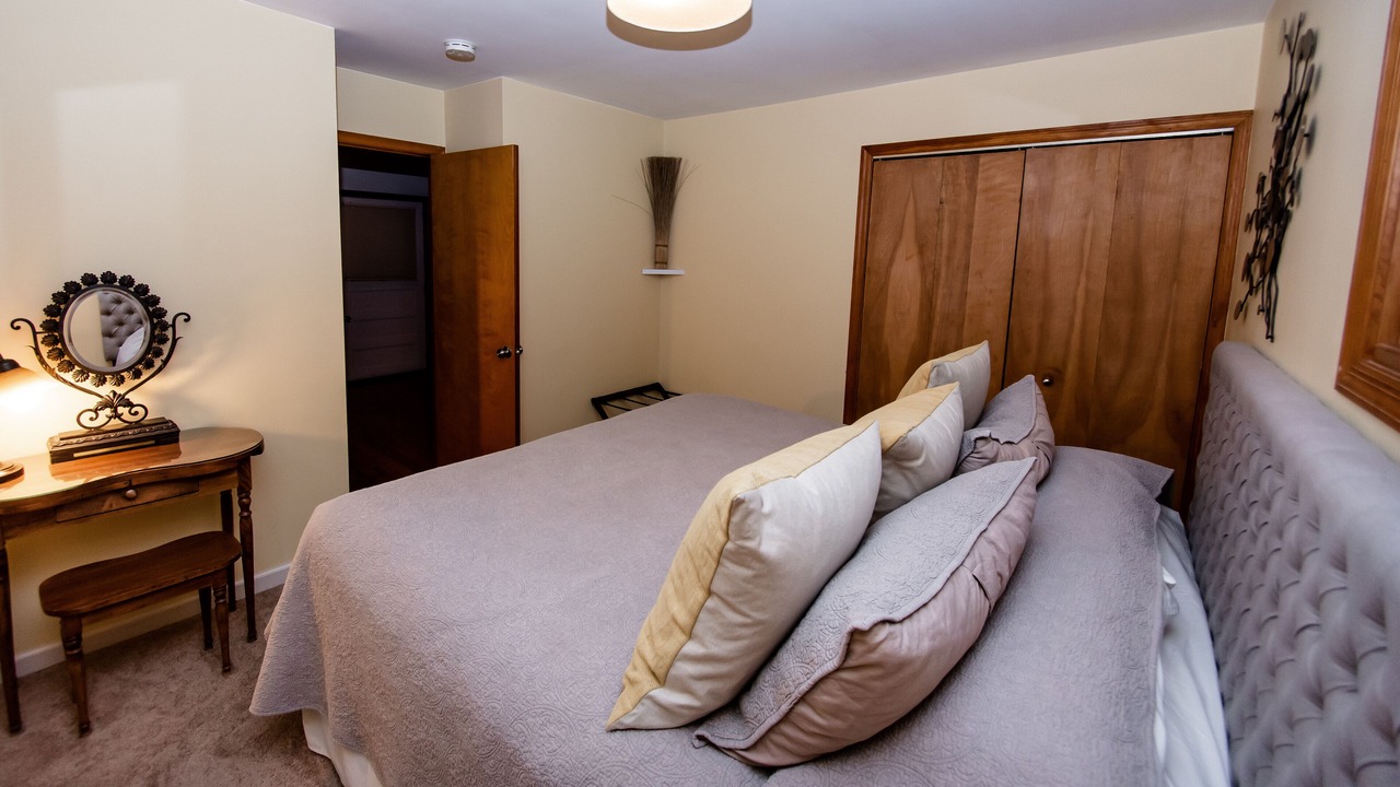 Photo of Bedroom in Granville