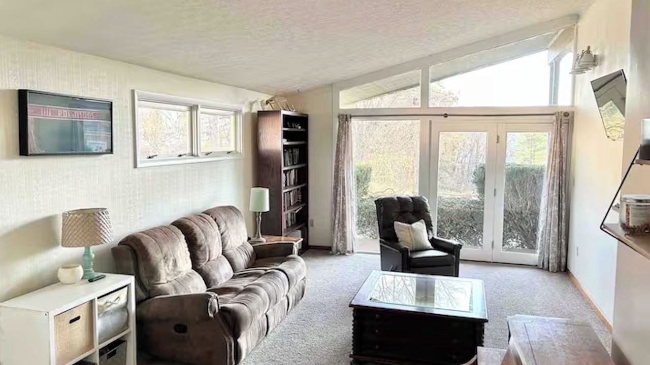 Photo of Livingroom in Woodsfield