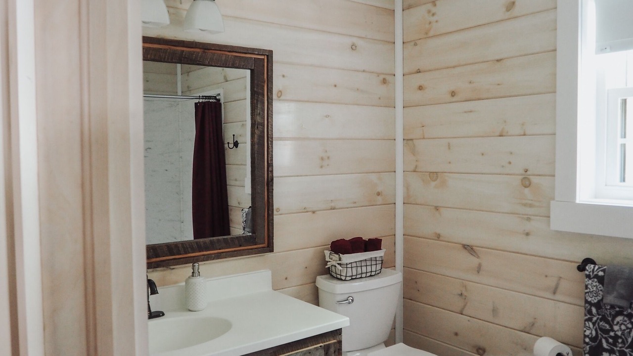 Photo of Bathroom in Stone Creek