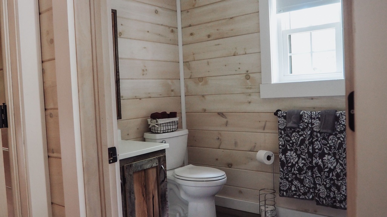 Photo of Bathroom in Stone Creek