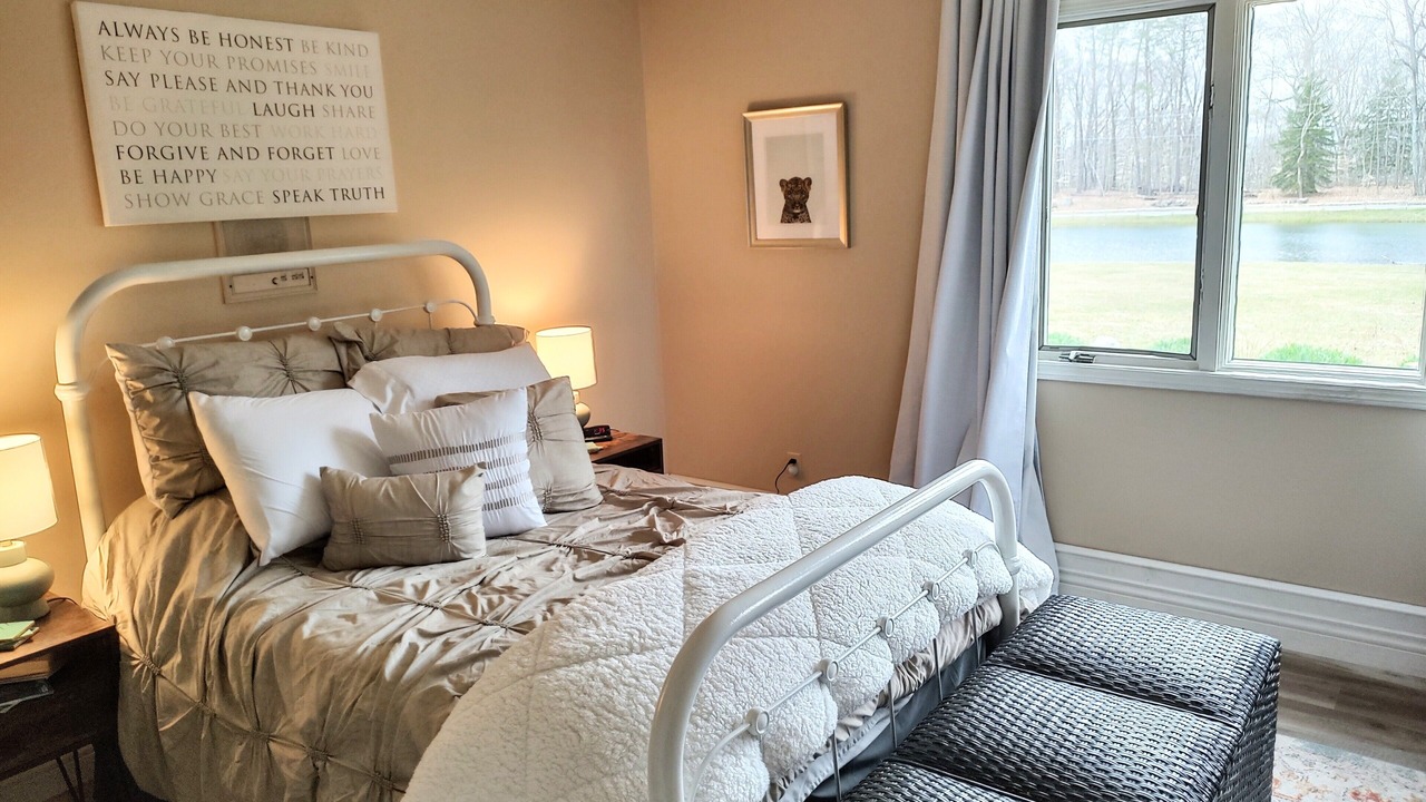 Photo of Bedroom in Ava