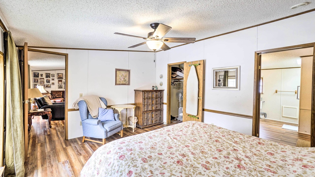Photo of Bathroom in Sugar Grove