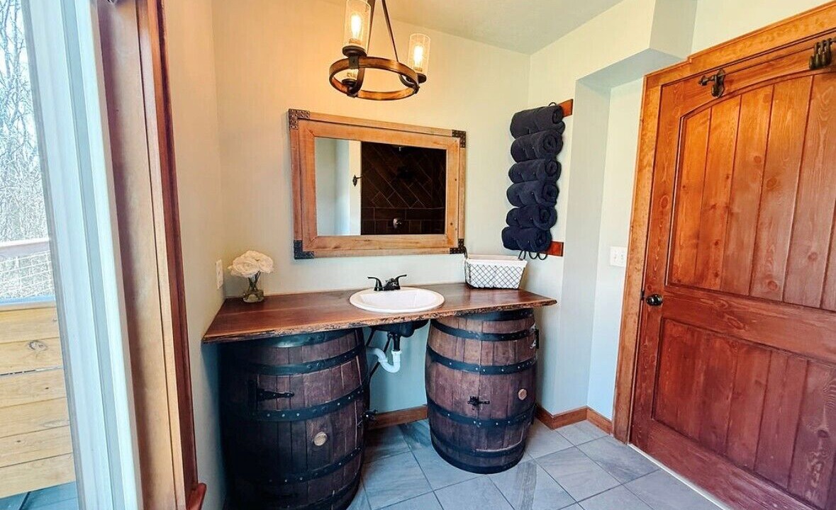 Photo of Bathroom in McArthur